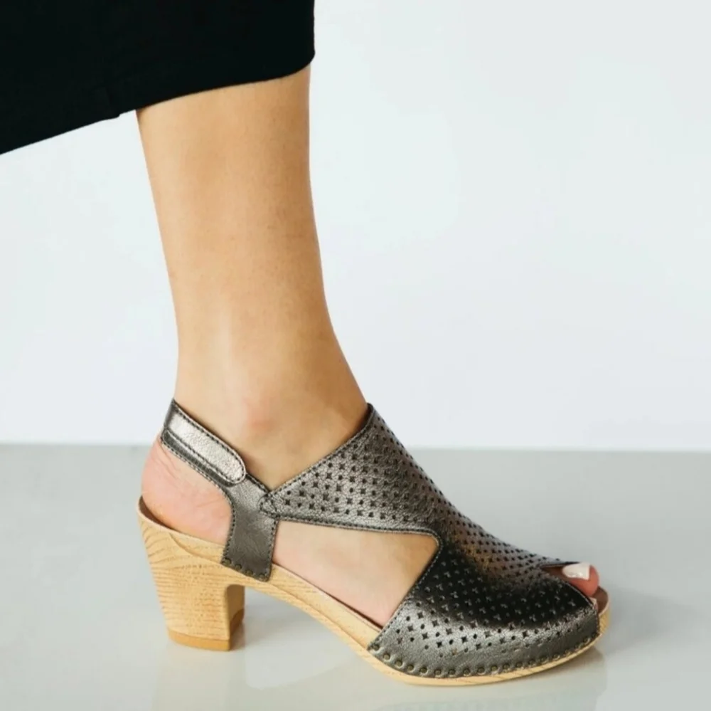 NEW Dansko Teagan Leather Peep Toe Heeled‎ Sandals Gunmetal 38 US 7.5-8